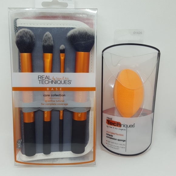 Real Techniques Makeup Brush Set + Miracle Sponge - Picture 2 of 5